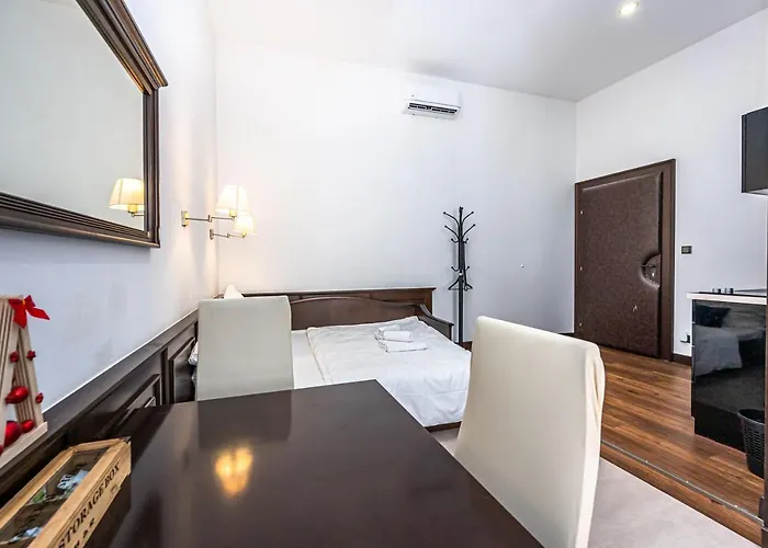 Apartrezidence Opletalova Aparthotel 4*