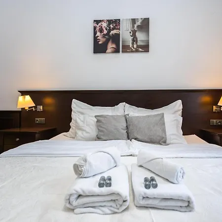 Apartrezidence Opletalova Apart Otel 4*
