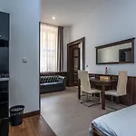 Apartrezidence Opletalova 4*