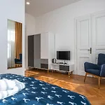 Apartrezidence Opletalova 4*